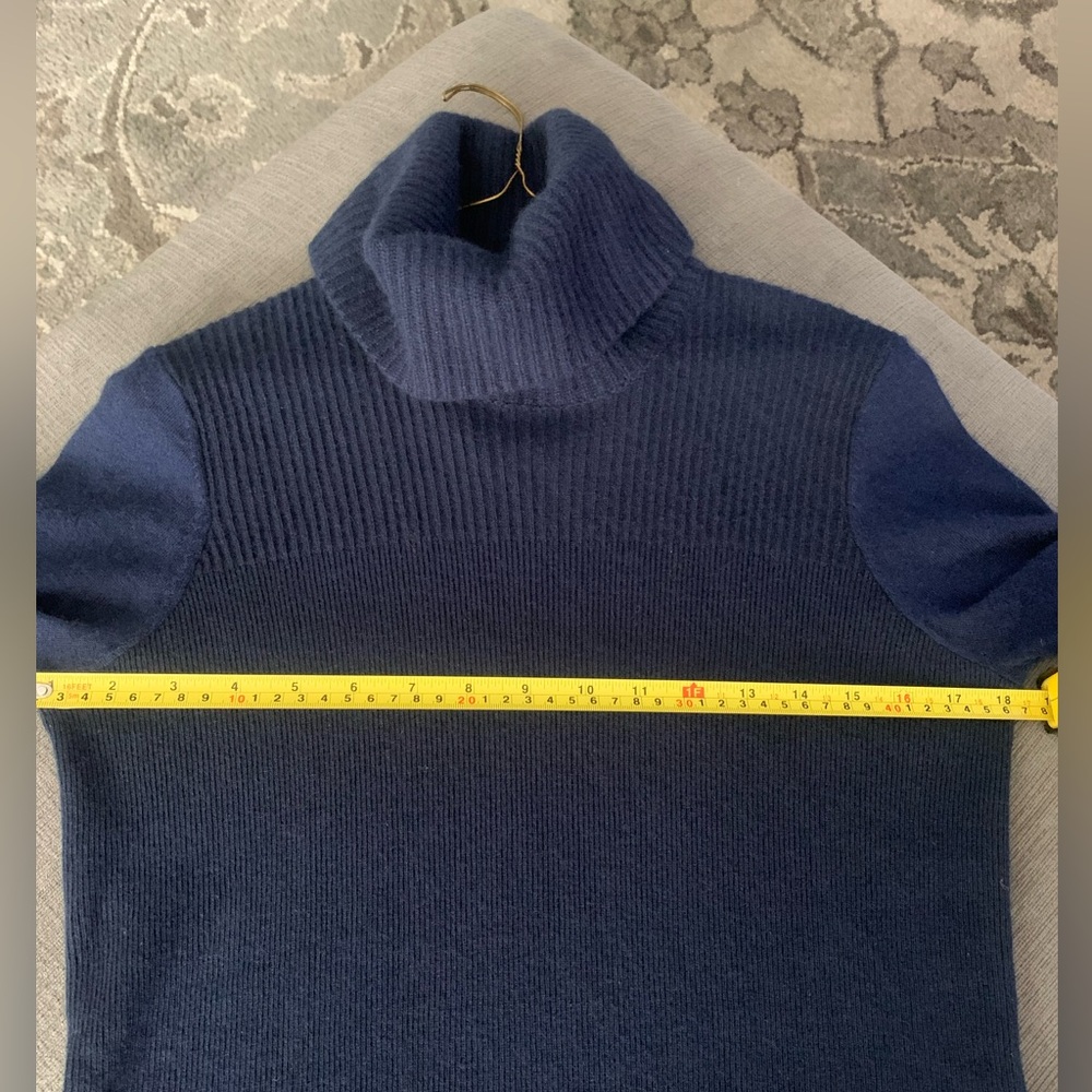 Veronica Beard 100% Cashmere Navy Cowl turtleneck sweater size M - Picture 7 of 9